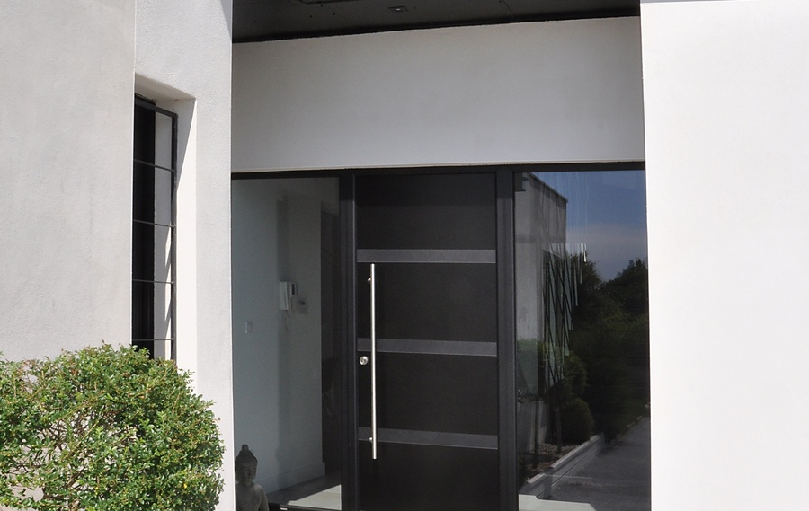 Notre gamme de portes d'entrée en ALU CLASSIQUE et CONTEMPORAINE à Nevers