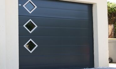 Portes de garage &agrave;&nbsp;SAINT ELOI